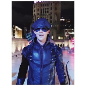 Melissa Benoist Instagram - I only deemed it necessary to take pictures of people being goofuses during the crossover—I’m talking to you, @grantgust (And in @rubyrose case, well she’s just being cute and little in a massive chair) 👍 k byyyye #elseworlds