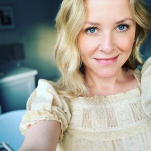 Jessica Capshaw Thumbnail - 218.3K Likes - Top Liked Instagram Posts and Photos