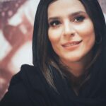 Sahar Dolatshahi Instagram - اکران فیلم “رضا” موزه سینما با ستاره جانم👭