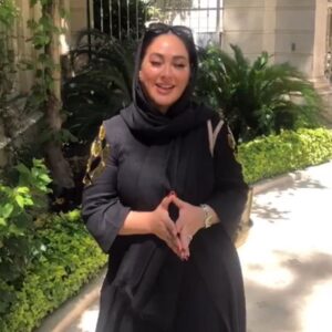 Elham Hamidi Instagram - چله ی تابستونتون مبارک 😉🌹
.
.
.
#دهم_مرداد #چله_تابستون #تابستان #تابستون #الهام_حمیدی #elhamhamidi