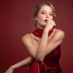 Burcu Biricik Instagram - 📸 @muhsinakgun 🎈
Make up @aysebayrammakeup1 
Saç @erolaslim