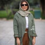 Sahar Dolatshahi Instagram - امروز رونمایی آلبوم 👌🏻🌸 #افسانه_چشمهايت 💜 عکس از : مریم رضوی عزیز 💛 با تشکر از : پریناز طیب