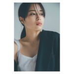 Suzu Hirose Instagram - あのー。気づいたらカレンダーが
発売されていたようで、ありゃりゃ、いろんな方たちにお力をお借りして、えげつない楽しいが、、えっへへーー。よかったら！！ あ、おっはよー🤪
#やり直したごめんなさい