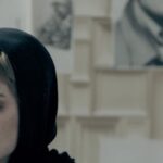 Sahar Dolatshahi Instagram - اکران از چهارشنبه | رونمایی از تیزر فیلم سینمایی «امیر»
.
فیلم سینمایی «امیر» به نویسندگی و کارگردانی نیما اقلیما از چهارشنبه بیست و پنجم دی ماه در سینماهای کشور به روی‌ پرده خواهد رفت. این فیلم با سرگروهی سینما آستارا اکران خواهد شد. .
میلاد کی‌مرام، سحر دولتشاهی ،هادی کاظمی، بهدخت ولیان، مصطفی قدیری، روشنک سه‌قلعه‌گی، وحید منافی، مهدی عامل هاشمی، آرتین گلچین، مونا قاسمی، کسری محبوبی، بازیگران «امیر» هستند.
.
پیش از این، «امیر» در بخش مسابقه جشنواره کارلووی‌واری جمهوری چک به نمایش در آمده بود. در خلاصه داستان این فیلم آمده: «علی در جست‌و‌جوی همسر سابق و پسرش به تهران می‌آید. امیر با وجود مشکلات خانوادگی، در تلاش است که گرفتاری‌های آدم‌های اطرافش را به روش خود برطرف کند.»
.
سیدضیاء هاشمی تهیه‌کنندگی «#امیر» را بر عهده داشته و «#خانه_فیلم» پخش‌کننده این فیلم است.
.
ساخت تیزر: محمد واحد
@mohammadvahed_official