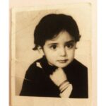 Narges Mohammadi Instagram - كودكى 🤗