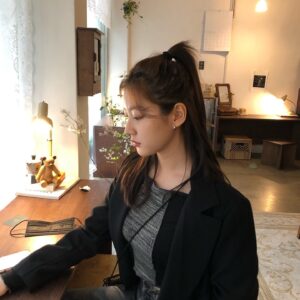 Kim Sae-ron Instagram - 🥐🥐