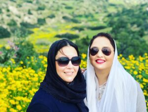 Narges Mohammadi Instagram - اوقات خوش آن بود که با دوست به سر رفت
باقی همه بی‌حاصلی و بی‌خبری بود
پ ن : ورق بزنید ...