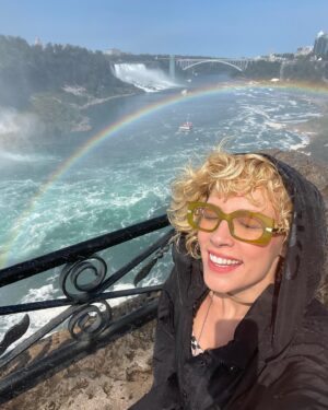 Açelya Topaloğlu Instagram - 🌈🌊