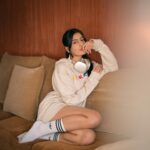 Aadhya Anand Instagram - Sitting pretty🦢 Outfit - @benetton @benetton_india Edited by - @omkarnaik__ #aadhyaanand #aadhya_anand #mi