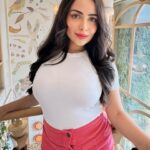 Aanchal Munjal Instagram - Physically sitting & drooling over last mangoes of this szn while posting these .. #HelloMay 🧿❤️🥭🌟🧚🏻‍♀️