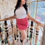 Aanchal Munjal Instagram - Physically sitting & drooling over last mangoes of this szn while posting these .. #HelloMay 🧿❤️🥭🌟🧚🏻‍♀️