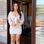 Aanchal Munjal Instagram - But I was searching for my charger 😂 Shot at @famegarden_prive