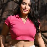 Aanchal Munjal Instagram - After thunderstorms, we often value the magic of sunlight.. 🫰🏻🌟