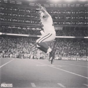 Aaron Rodgers Instagram - How can you not be romantic about this game? ❤️ #