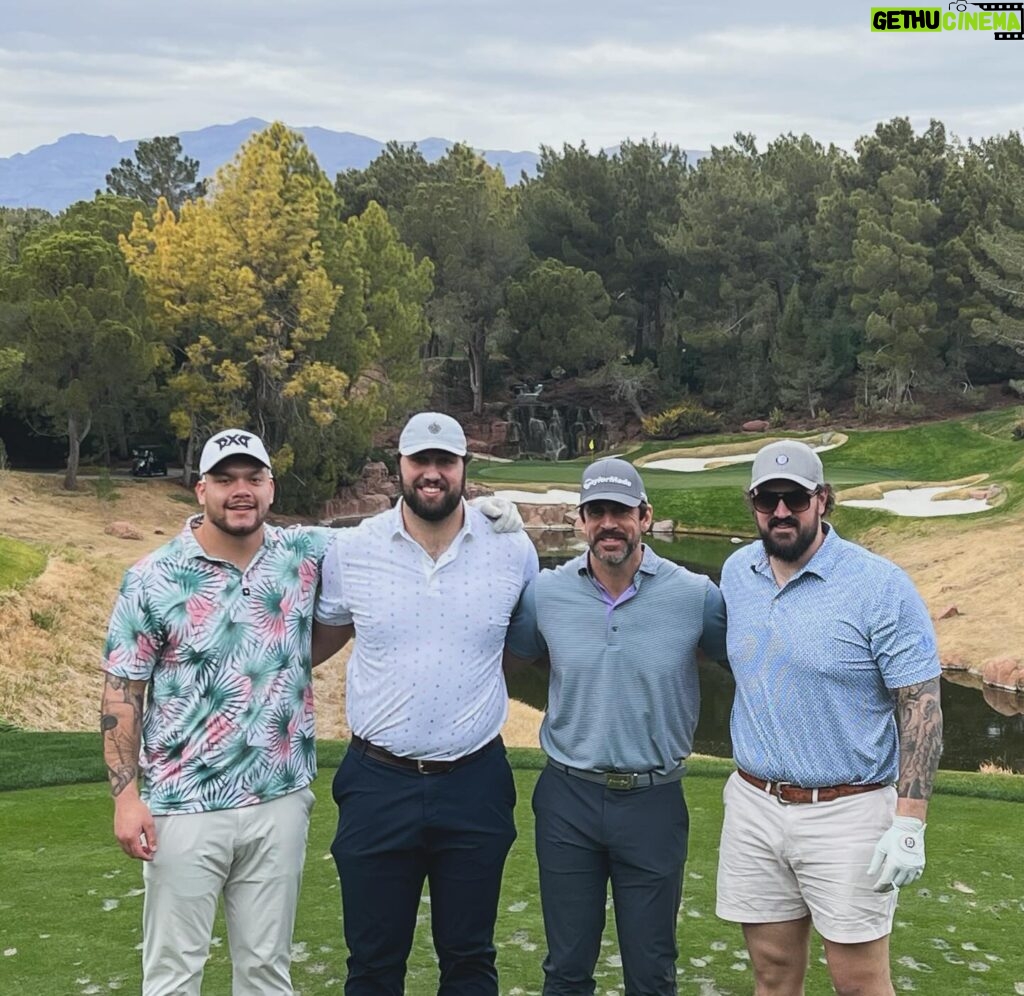 Aaron Rodgers Instagram - O-Line Trip. First round post surgery. Las Vegas. Shadow Creek #17. “Let’s take a photo boys”, moments later…Hole in One!!! 🔥🔥🔥 Thanks to @mcgovenator60 for capturing the moment after!! #golflife #jetslife #2ndCareer1