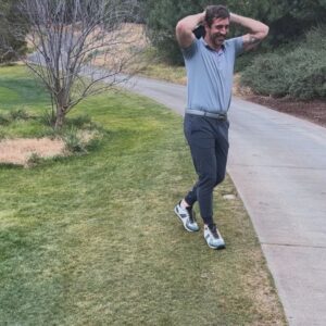 Aaron Rodgers Instagram - O-Line Trip. First round post surgery. Las Vegas.  Shadow Creek #17. “Let’s take a photo boys”, moments later…Hole in One!!! 🔥🔥🔥 Thanks to @mcgovenator60 for capturing the moment after!! #golflife #jetslife #2ndCareer1
