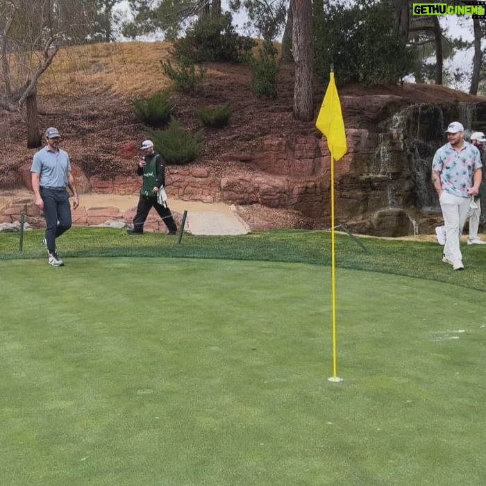 Aaron Rodgers Instagram - O-Line Trip. First round post surgery. Las Vegas. Shadow Creek #17. “Let’s take a photo boys”, moments later…Hole in One!!! 🔥🔥🔥 Thanks to @mcgovenator60 for capturing the moment after!! #golflife #jetslife #2ndCareer1