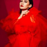 Aastha Gill Instagram - Fierce, Fabulous, and Unstoppable __ HMA by @cashmakeupartistry Photoghaper @rohitsrivastava_ 👗@stylenmua @rudrakshdwivedi __ #aasthagill #agog #artist #singersongwriter
