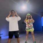 Aastha Gill Instagram - Had to dance on this one! 💃🏻🕺🏻 @vinaykhandelwal @hotstep.co #AasthaGill #AGOG #trending #lekepehlapehlapyar #quickstyle #hotstep #dancereels