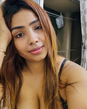 Aayushi Jaiswal Instagram - #goodnight #newpost #insta #instagram #instadaily #instalike #instamood #instafashion #instaphoto #viral #viralpost #trending #comments #staytuned #followformore