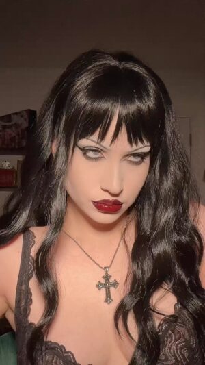 Abby Roberts Instagram - romantic goth makeup🥀 #romanticgoth #gothmakeup