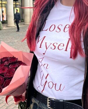 Abby Roberts Instagram - looking for a valentine 🌹one week to go #lmsiy