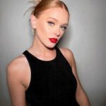 Abigail Cowen Instagram - Featuring this wall on my insta recently and not my cats. Thx Jen for being adamant about documenting me leaving my house. AND with makeup on!?! Who is she!!! Pic and edit of once brown wall to white wall: Jen makeup: @jentioseco aka Jen hair: @rena.calhoun aka who did my fab haircut and this fab style hehe