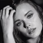 Abigail Cowen Instagram - my hand looks like a creepy foot but let’s shoot again @chrislabadie