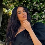 Abigail Spencer Instagram - 🕊️🕊️🕊️. #thegracies In Vintage @givenchy 📷 @claytonhawkins