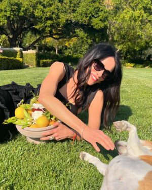 Abigail Spencer Instagram - This jam is my jam. A delicious taste of what’s to come indeed… love you so M🍓🌱🍋🫶🏽. @americanrivieraorchard