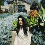 Abigail Spencer Instagram - What’s in my Easter Basket? 🐣🌷🐰. #happyeaster 📷 @claytonhawkins