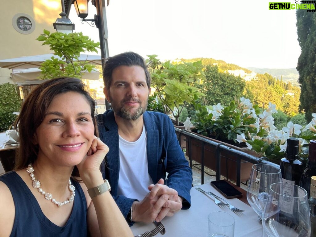 Adam Scott Instagram - Florence❤️ Naomi❤️