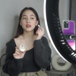 Adhisty Zara Instagram - Pertama kali liat TWS earphone ini langsung jatuh hati sama warna creamnya yang cantik, ditambah bentuknya yang light dan compact, simple di bawa kemana-mana, Emang yaaa TWS earphone dari @oase.idn brand audio expert gak pernah salah, ini salah satunya yaitu TWS T111. ualitas audionya yang oke banget bikin aku makin semangat live sama followers aku.. Dibawah 150K aja kamu udah bisa dapetin T111 Yukk cek shopee olike official ya! #OlikeIndonesia #OlikeAudioExpert