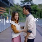 Adhisty Zara Instagram - Bisa gak ya, dua orang yang belum selesai sama perasaan ketemu dalam satu kerjaan? Zara Adhisty & Kevin Ardilova punya pengalaman soal ini, jadi pastikan kamu gak akses kisah seru ini lewat situs bajakan!   Streaming episode 4 sekarang. Serial original #HubungiAgenGue eksklusif di @disneyplushotstarid   @skglobalent @milesfilms