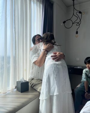 Adhisty Zara Instagram - Selamat lebaran!!! Maaf lahir batin ya💝 (kurang anak pertama gi sakiedh)