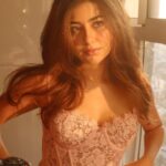 Aditi Bhatia Instagram - will you believe if i tell you these pics are clicked by my househelp 🎀