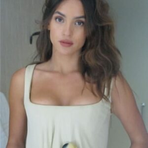 Adria Arjona Instagram - @armanibeauty 💛
