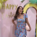 Adriana Fonseca Instagram - ¡Feliz Pascua a todos! ______ Que tu día esté lleno de alegría, amor y dulces sorpresas. 🐰🌷 May your day be filled with joy, love, and sweet surprises. . . . . . #HappyEaster #Easter2022 #SpringtimeJoy #primavera #cute #latina