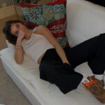 Afra Saraçoğlu Instagram - midweek crisis 🌪️