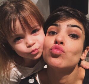 Agustina Cherri Instagram - 15 años de vos, 15 años de ser mamá, tu mamá, niña poderosa, sensible y mágica.
No se en que momento paso tanto tiempo, quisiera verte pequeña para siempre pero mi sueño es ver cómo te transformas en esta gran mujer que ya está apareciendo en vos.
Vamos a celebrar tus 15 años como vos queres, como vos soñas, aunque no me alcanza la vida para celebrarte a vos en la mia.
Feliz cumpleaños mu.
Te amo hasta acá.
Mamá.
@munapaulscherri