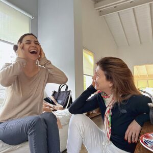 Agustina Cherri Instagram - 28 años de amistad. Nuestras tardes de charlas y mate cómo si el tiempo no hubiera pasado.
❤️ @m.klooster
Ph @munapaulscherri