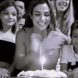 Agustina Cherri Instagram - Estas cosas pasan cuando cumplís 40 años!
Gracias @agustinacherrifansok por la edición de este recorrido hermoso! Feliz cumpleaños para mi!