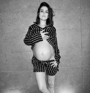 Agustina Cherri Instagram - Y si te digo que aún falta un montón, me crees?
.
.
.
@may_ariadna