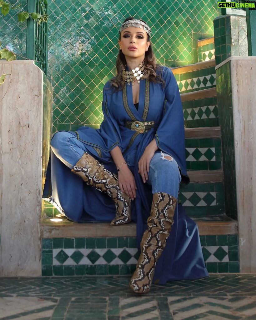 Ahlam Zaimi Instagram - Level up 🙌 . Photographer: @karimaahajja_photography Kimono and accessories: @missmiya.ma Make up and hair : @make_up_by_hala Boots : @zilarussi.shoes Location : @palaisdefes . #ramadan #ramadan2024 #trend #fypシ #fyp #morocco🇲🇦