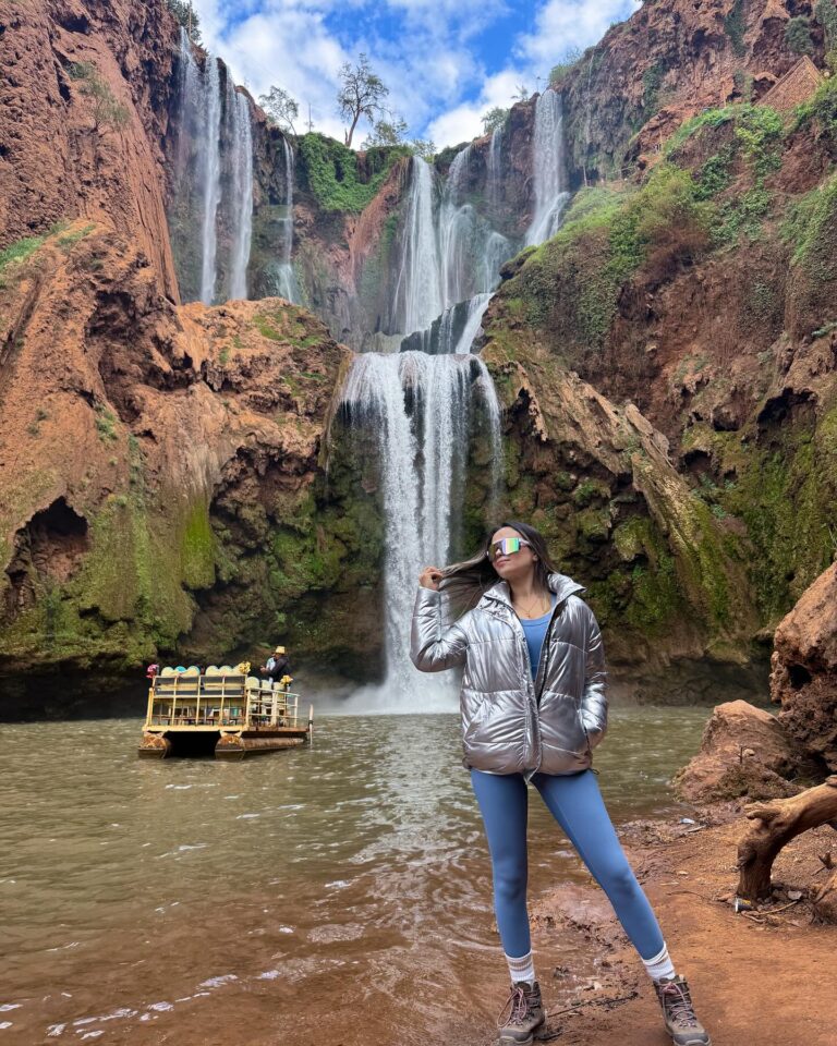 Ahlam Zaimi Instagram - Paradise found 😍✨ Habibi come to visit Beni Melal 🇲🇦 Merci @iktichaftravel @crtbmk et @widianeresort pour cette incroyable escapade🌈 #morocco #proudlymoroccan #proudlymoroccan🇲🇦 Et quel bonheur de te retrouver ma jolie @fatima_zahra_el_ibrahimi 🧚🏼