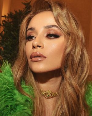 Ahlam Zaimi Instagram - Last One✨
Photographed and styled by @othmanessahat 
Hair: @badr.hairstyle 
Makeup : @samiacherkaoui.mua 
Wearing : @lasentinellecasa / @miratendance 
Location: @fairmontlamarinarabatsale