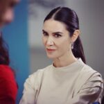 Ahu Yağtu Instagram - Yapimda ve yayinda, emegini dostlugunu ve destegini esirgemeyen tum arkadaslarima tesekkur ederim 🙏🏻 I want to thank to all who light our way to get to this level 🙏🏻 Elveda #suzan @kardeslerim @ngmediatv @atvturkiye @nazlihepturk @serkanbirinci @nesekelsoy @gulabus @mugesarican @resulozkaya