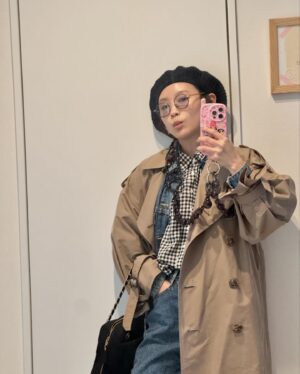 Ai Takahashi Instagram - 今日、さみぃな。

外出て
寒すぎて
すぐにトレンチコート🧥
羽織りました☺️

それでも寒かったなぁ〜

お部屋の掃除してたら
ずっと探してた
SABAE眼鏡出てきました🥺🫶🏻
@nochinooptical 🕶️
これ、やっぱすきぃー！