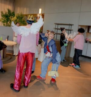 Ai Takahashi Instagram - 🍷🎂🍾🍇🪄🌼🥰✌🏻💄🧚🏻💖🦢🪽🌷✨
ㅤㅤㅤㅤㅤㅤㅤㅤㅤㅤㅤㅤㅤ
ㅤㅤㅤㅤㅤㅤㅤㅤㅤㅤㅤㅤㅤ
大好きなたろちゃんの40歳のお祝い🥂に
あべプロと、ゴキゲンズで駆けつけたよっ🌈🌈🌈

幸せ空間に
私たちも幸せいっぱいになりました💖💖💖
@tarolingal ちゃんっ
おめでとぉ🥳