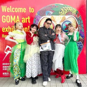 Ai Takahashi Instagram - あべフェス🍎✨

@artistgoma_official フェスに
お呼びくださり
あべフェスのトリを
つとめましたっ😎💪🏻🍎🤭🫶🏻✨
ㅤㅤㅤㅤㅤㅤㅤㅤㅤㅤㅤㅤㅤ
行く度に
青森好きになるけど
今回また大好きになりました❤️

青森の皆様、マヂであったかい！！！！

めやぐだっ🫶🏻🫶🏻🫶🏻
(ありがとう)あってる！！？

はぁ、楽しかった！！！

へばな〜😘
